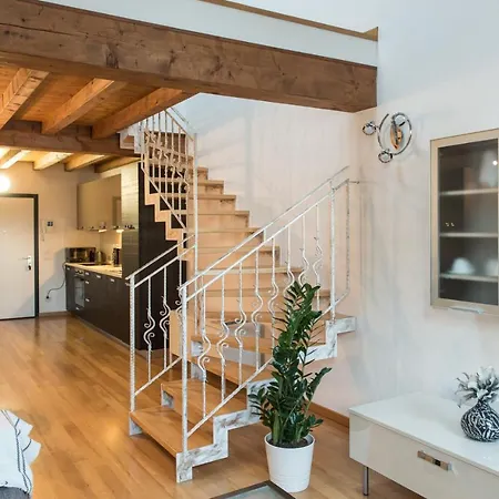 Comfy Loft On Hlavna 코시체