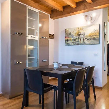 Comfy Loft On Hlavna 아파트 *